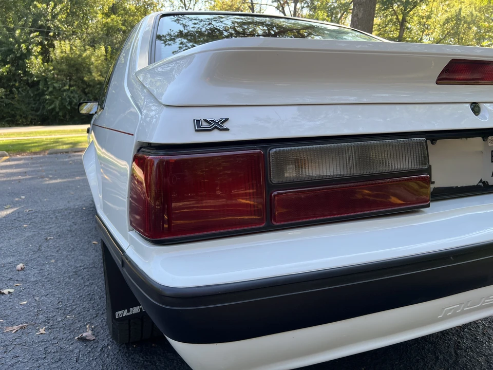 1990 Ford Mustang 3rd Gen - Image 20 of 31
