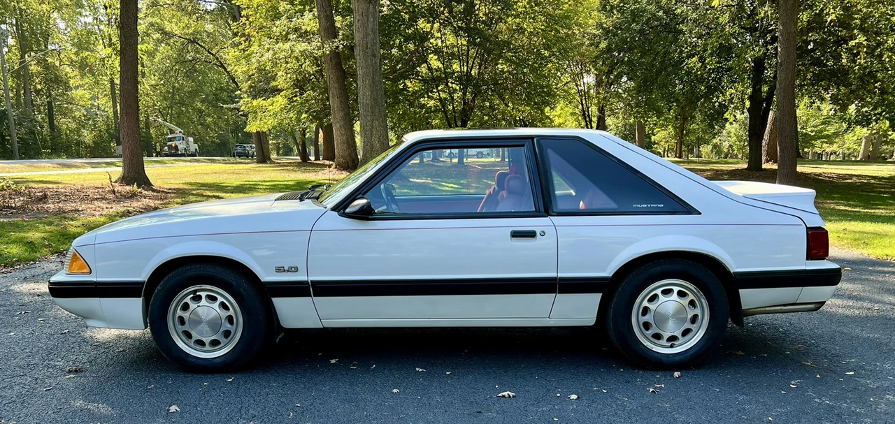1990 Ford Mustang 3rd Gen - Image 12 of 31