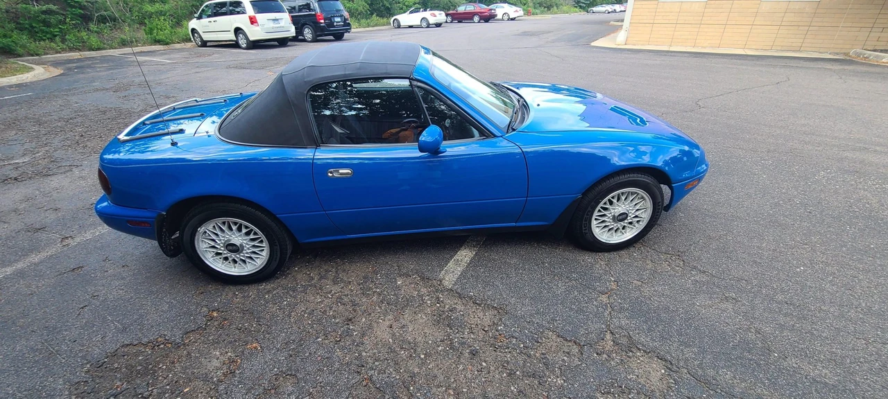 1990 Mazda NA MX-5 Miata - Image 19 of 31