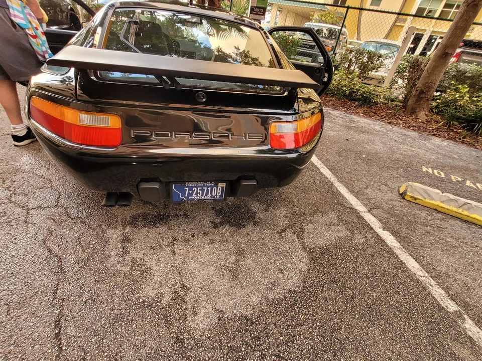 1990 Porsche 928 S4 - Image 10 of 31