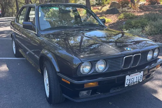 1991 BMW 325iX 5-Speed