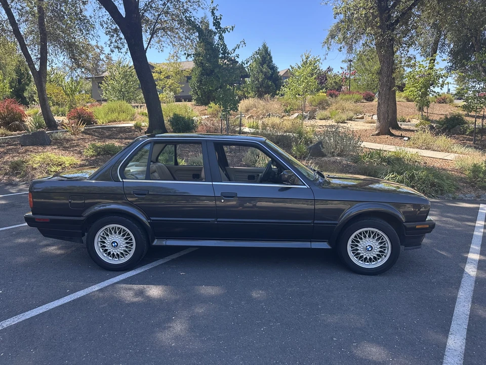 1991 BMW E30 3 Series - Image 4 of 31