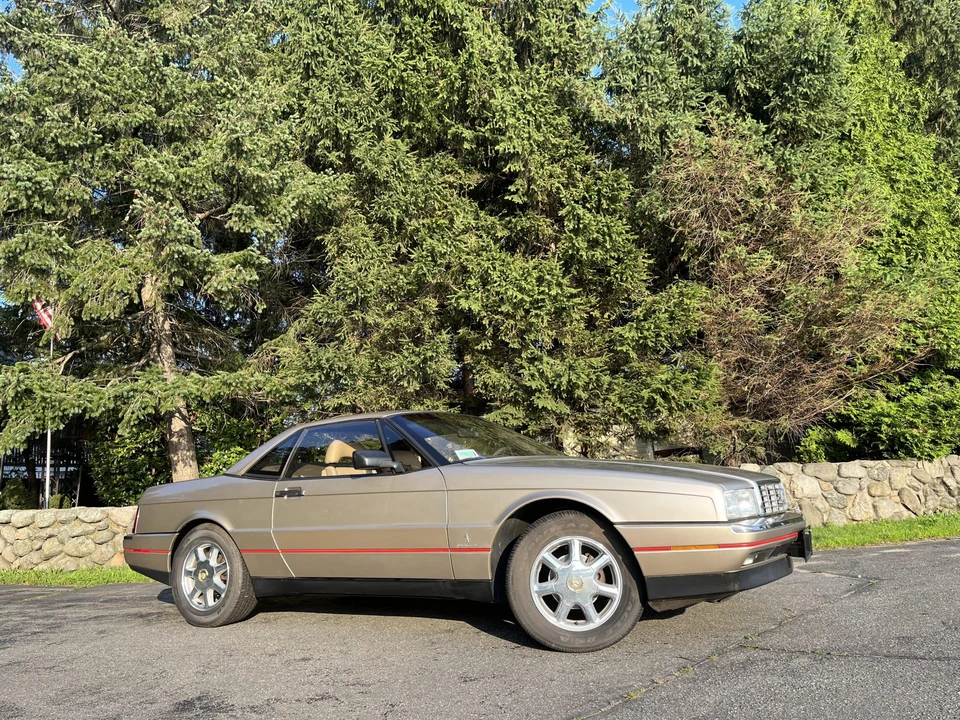 1991 Cadillac Allante - Image 15 of 31