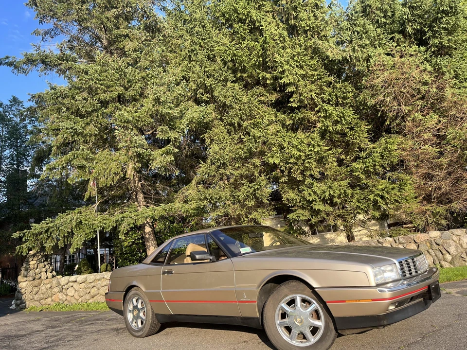 1991 Cadillac Allante - Image 13 of 31