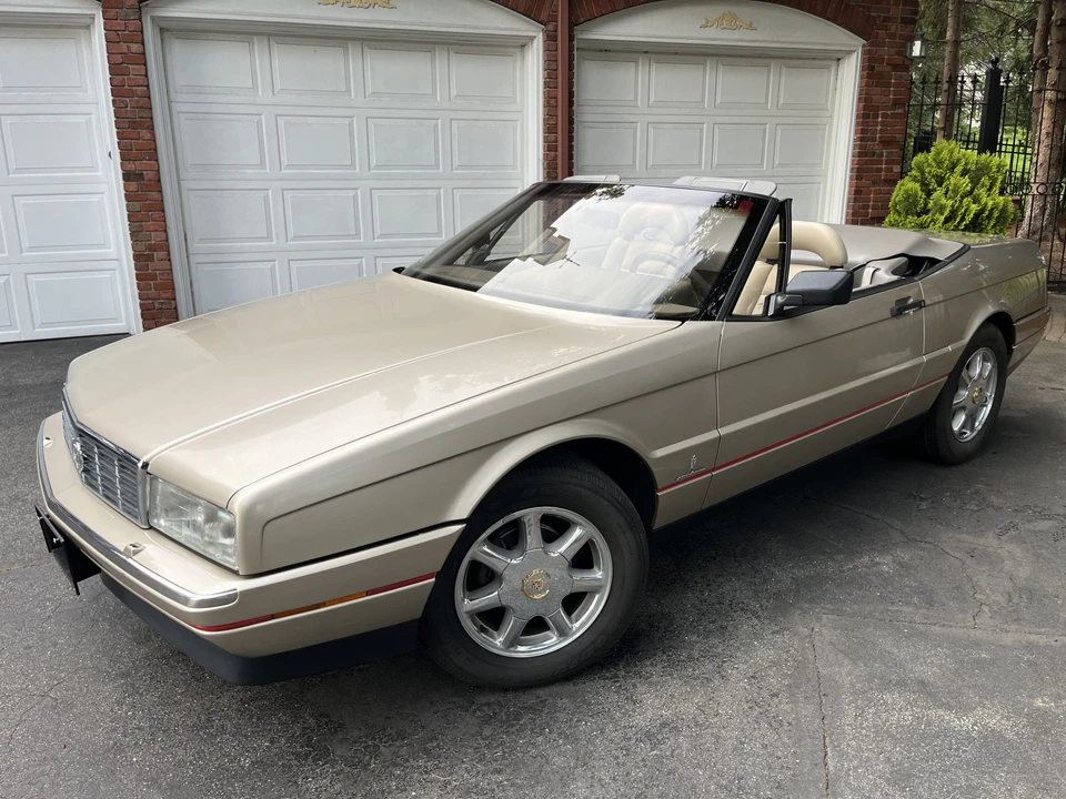 1991 Cadillac Allante - Image 4 of 31