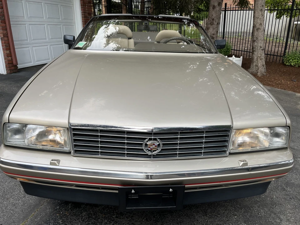 1991 Cadillac Allante - Image 26 of 31