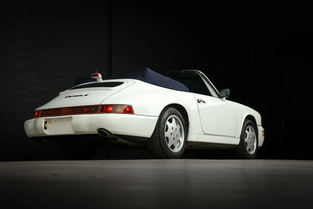 1991 Porsche 964 Carrera 4 - Image 28 of 31
