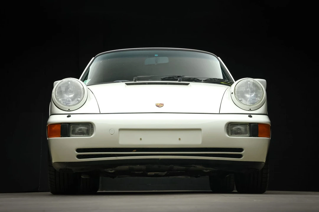 1991 Porsche 964 Carrera 4 - Image 17 of 31