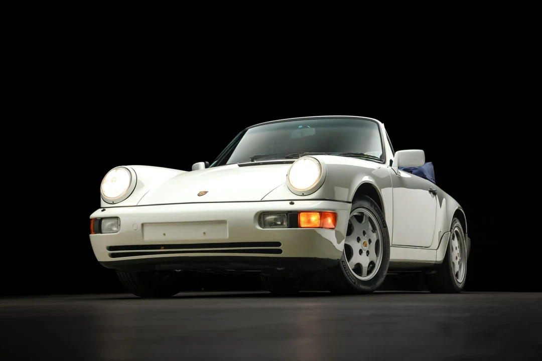 1991 Porsche 964 Carrera 4 - Image 16 of 31