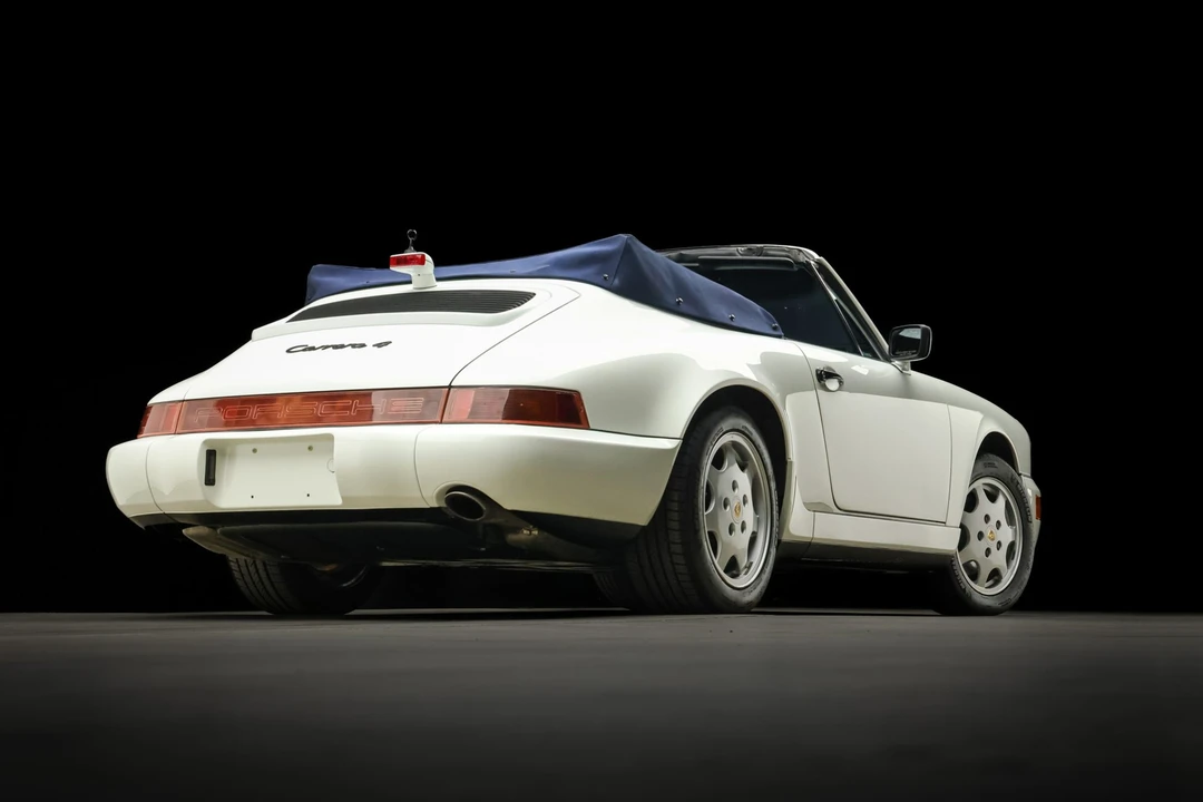 1991 Porsche 964 Carrera 4 - Image 30 of 31