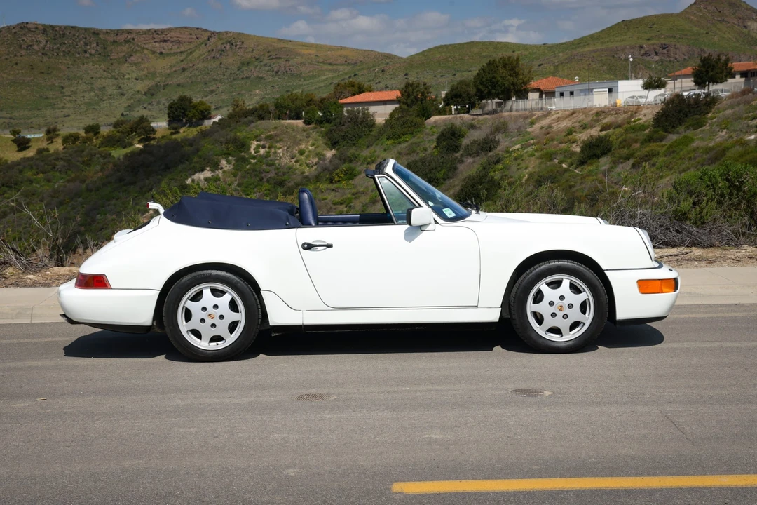1991 Porsche 964 Carrera 4 - Image 8 of 31
