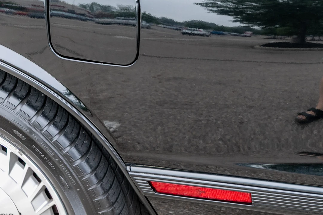 1992 Oldsmobile Toronado - Image 23 of 31