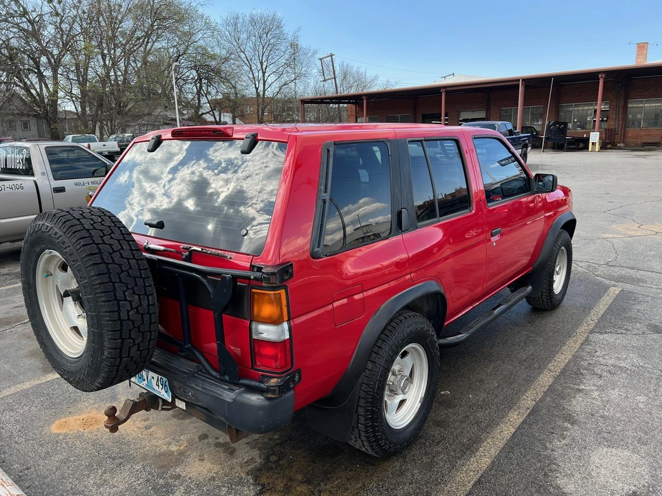 1995 Nissan Pathfinder 1st Gen - Image 7 of 31