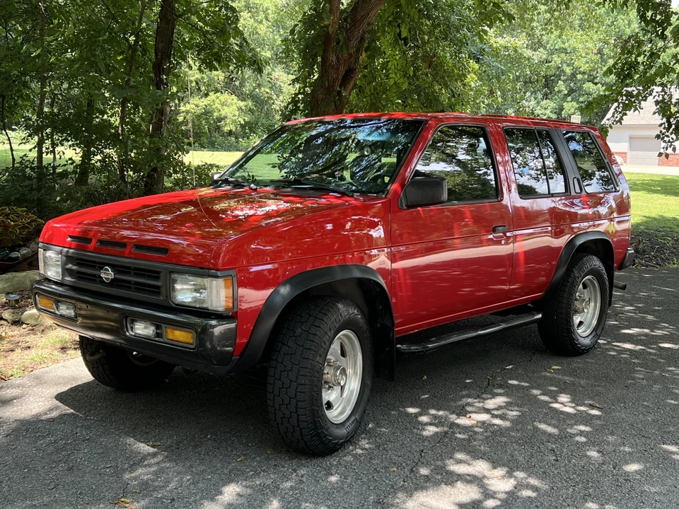 1995 Nissan Pathfinder 1st Gen - Image 9 of 31