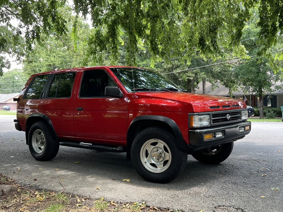 1995 Nissan Pathfinder 1st Gen - Image 13 of 31