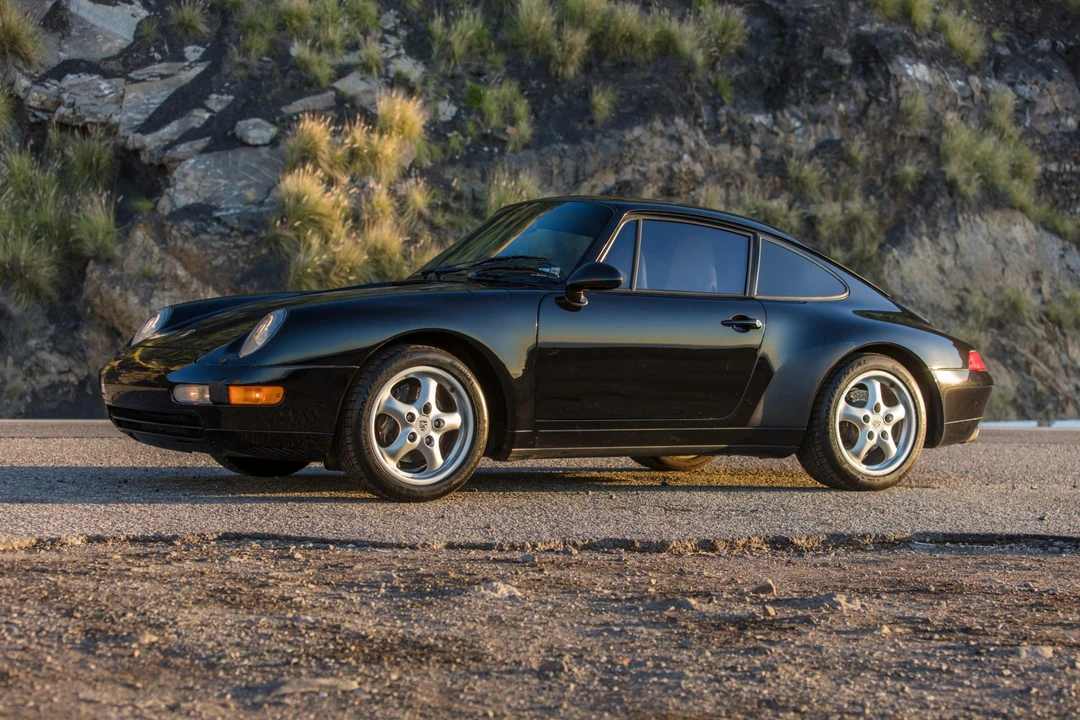 1996 Porsche 993 Carrera - Image 9 of 31