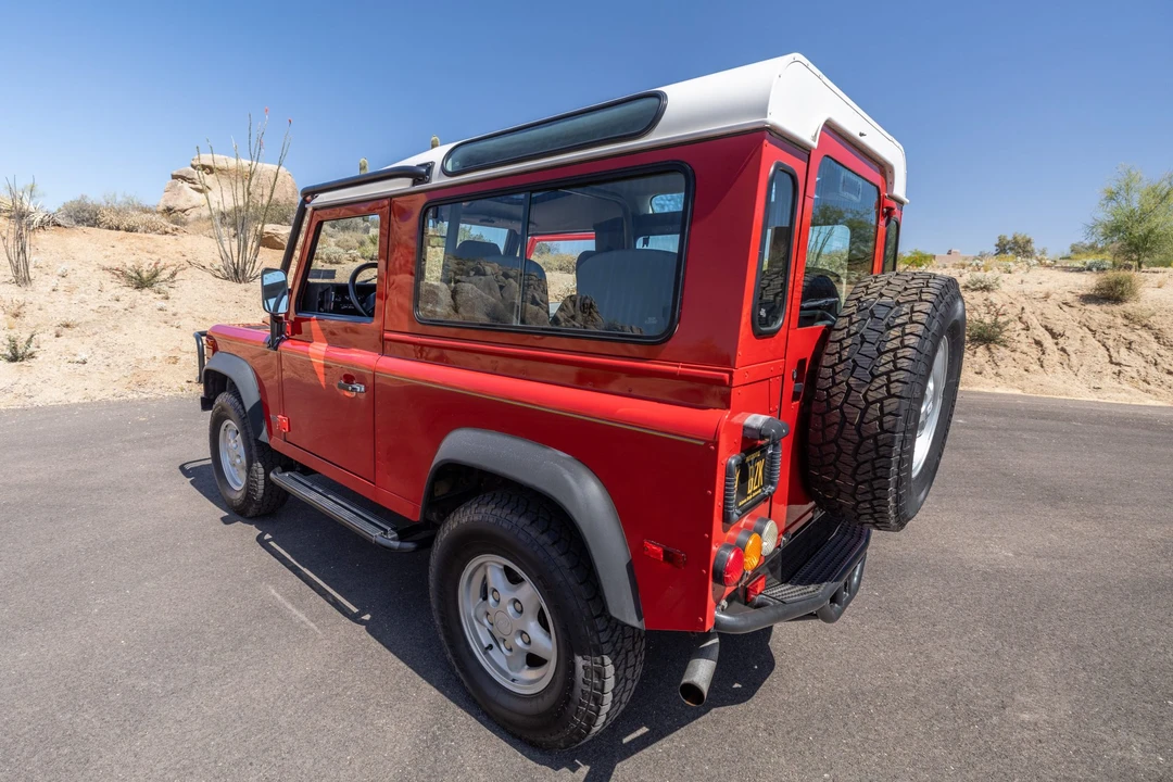 1997 Land Rover Defender 90 - Image 11 of 31