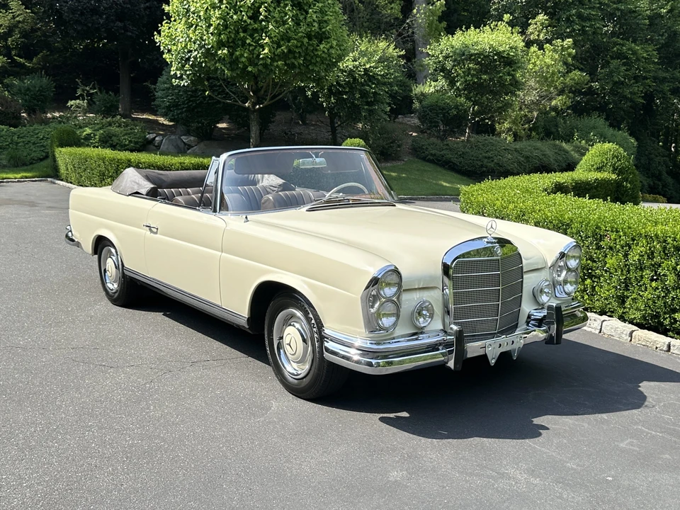 1966 Mercedes-Benz W111 Cabriolet - Image 25 of 31
