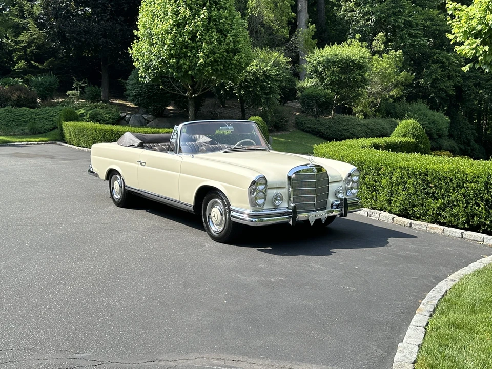 1966 Mercedes-Benz W111 Cabriolet - Image 28 of 31