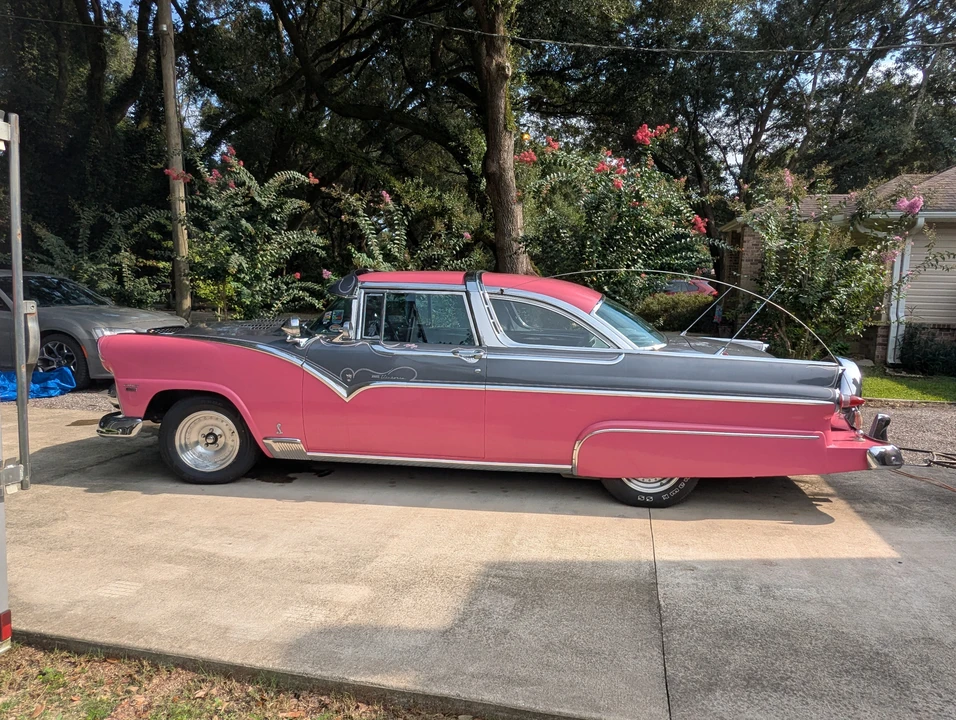 1955 Ford Fairlane 1st Gen - Image 4 of 31
