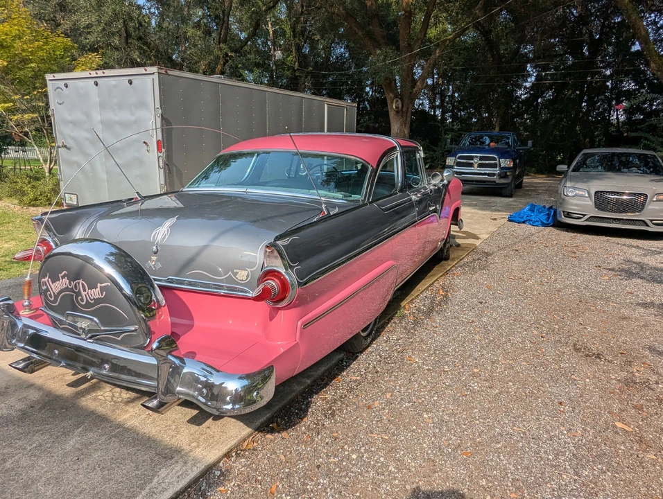 1955 Ford Fairlane 1st Gen - Image 9 of 31
