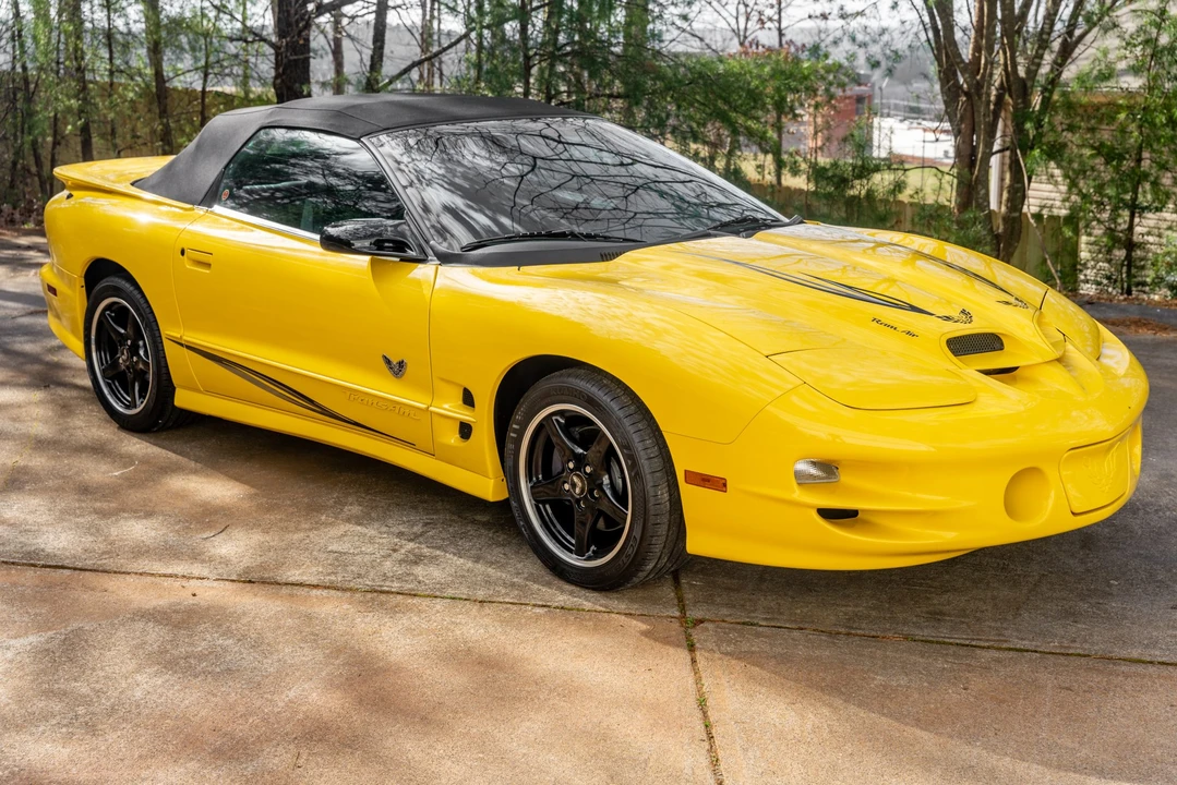 2002 Pontiac Firebird Trans Am 4th Gen - Image 15 of 31