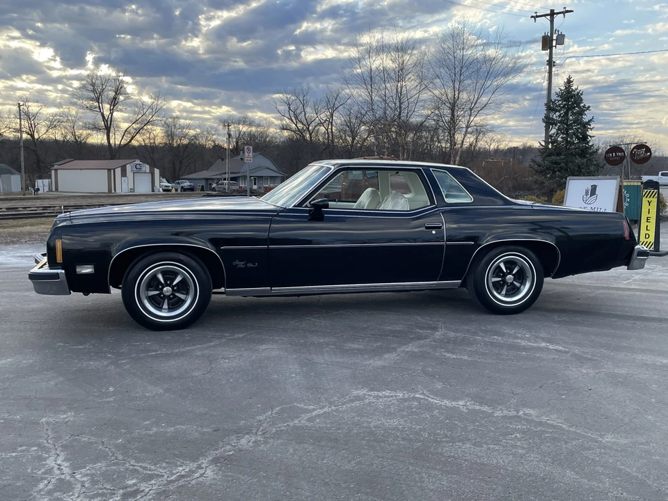 1977 Pontiac Grand Prix 3rd+ Gen - Image 5 of 31