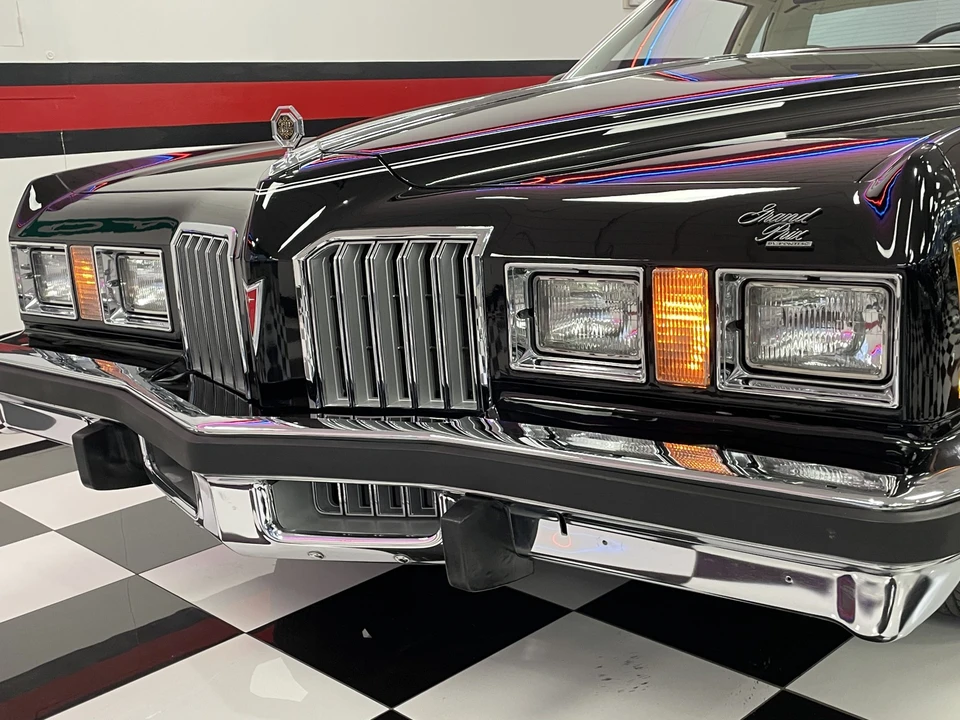 1977 Pontiac Grand Prix 3rd+ Gen - Image 16 of 31