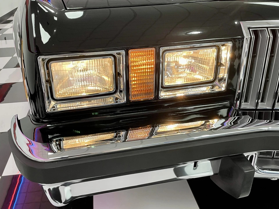1977 Pontiac Grand Prix 3rd+ Gen - Image 18 of 31
