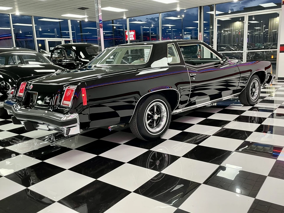 1977 Pontiac Grand Prix 3rd+ Gen - Image 9 of 31