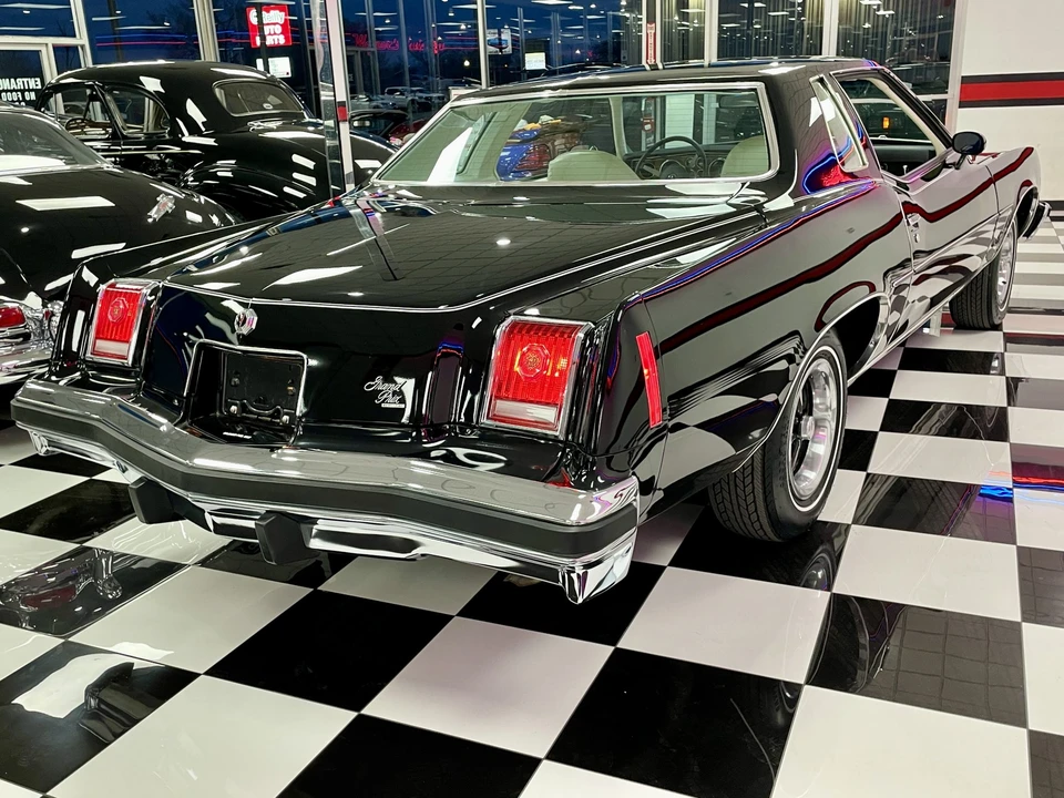 1977 Pontiac Grand Prix 3rd+ Gen - Image 10 of 31
