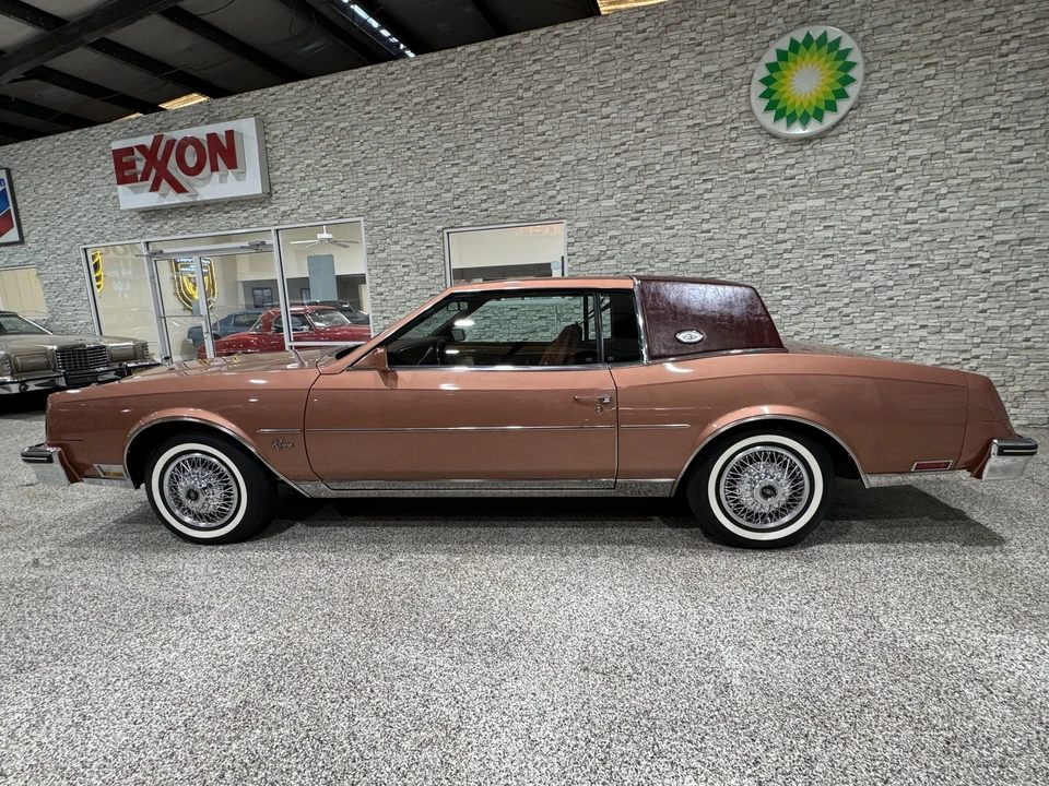1982 Buick Riviera 4th-7th Gen - Image 8 of 31