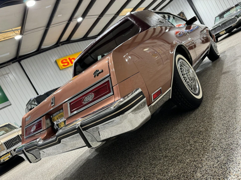 1982 Buick Riviera 4th-7th Gen - Image 20 of 31
