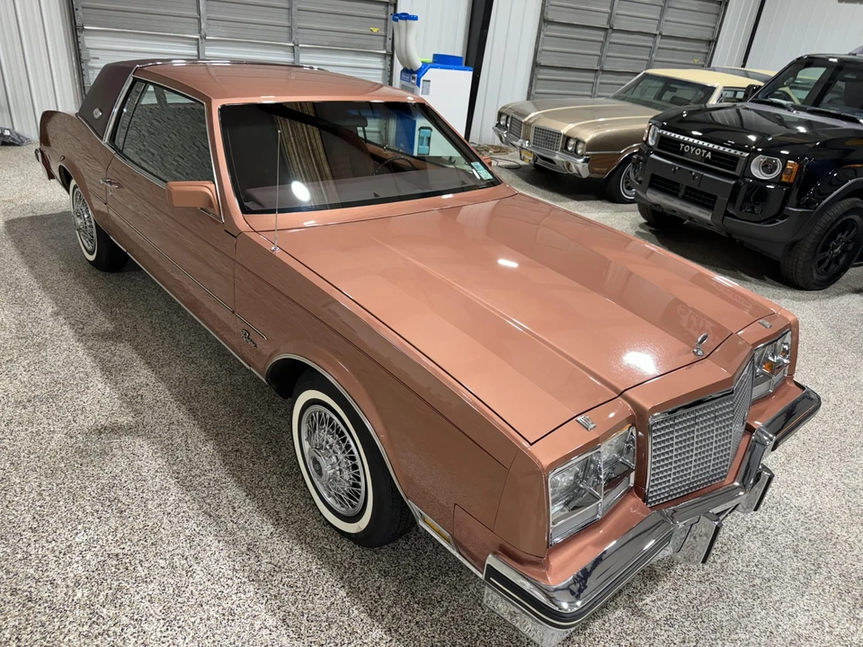 1982 Buick Riviera 4th-7th Gen - Image 26 of 31