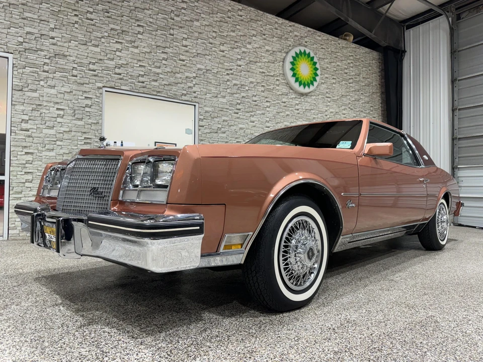 1982 Buick Riviera 4th-7th Gen - Image 5 of 31