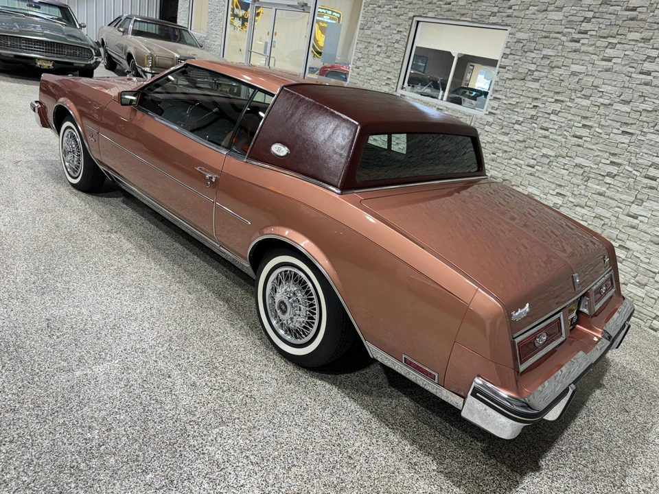 1982 Buick Riviera 4th-7th Gen - Image 11 of 31
