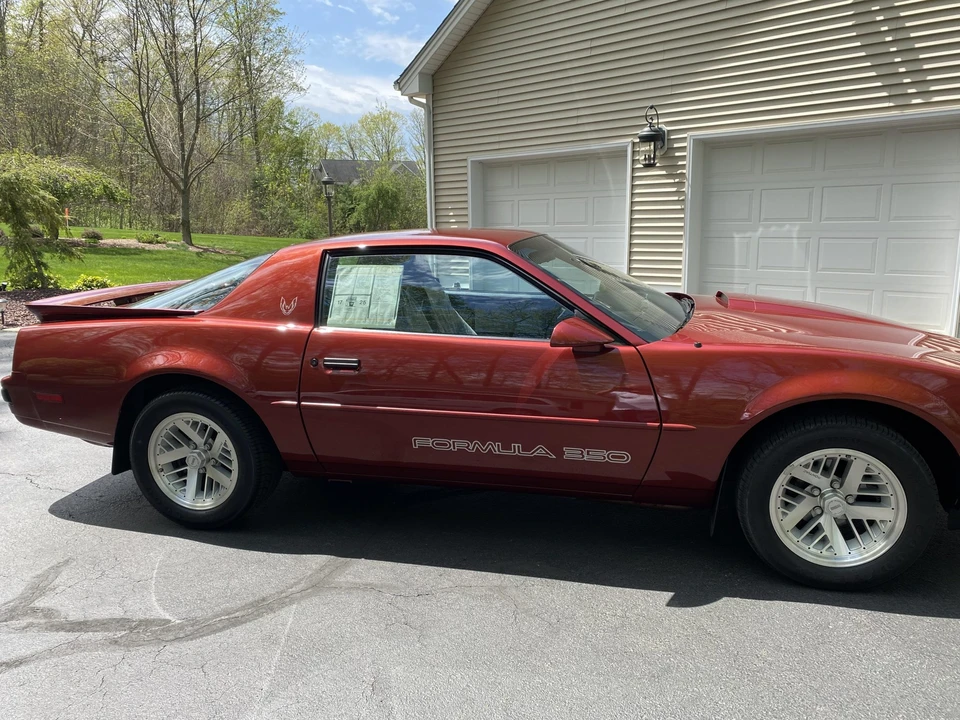 1989 Pontiac Firebird 3rd Gen - Image 6 of 31