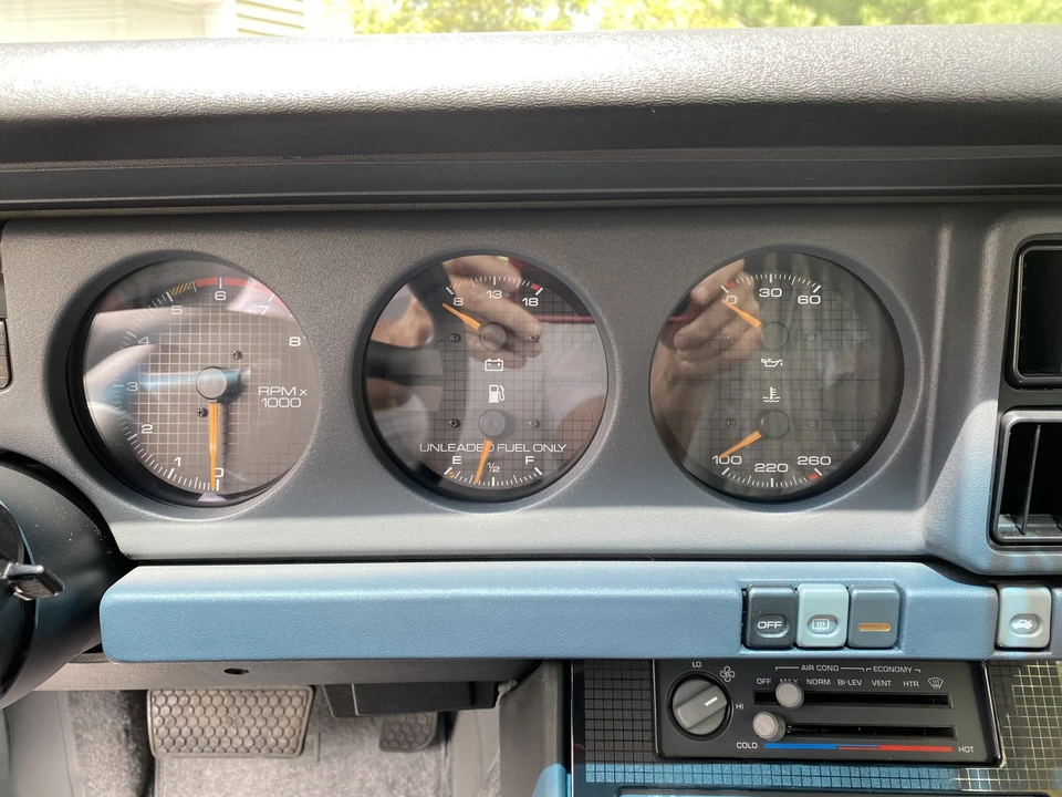 1989 Pontiac Firebird 3rd Gen - Image 22 of 31