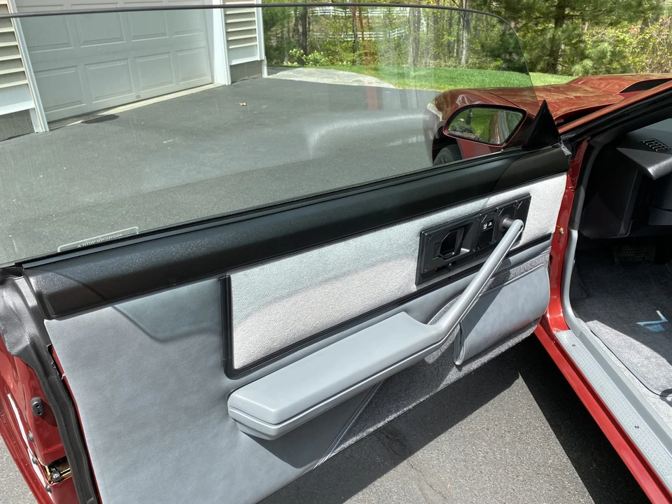 1989 Pontiac Firebird 3rd Gen - Image 21 of 31