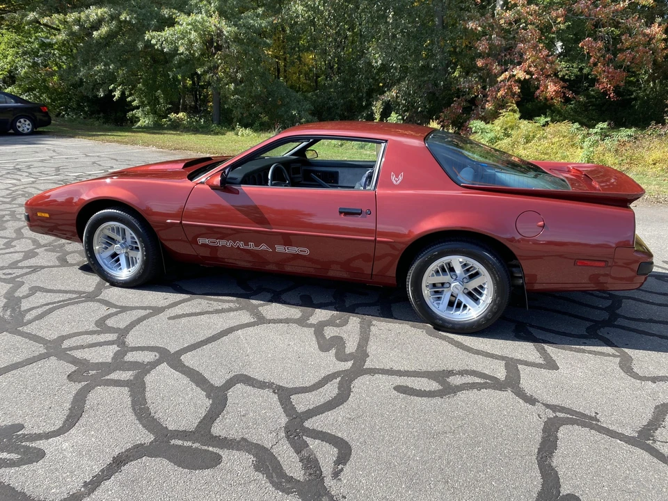 1989 Pontiac Firebird 3rd Gen - Image 13 of 31