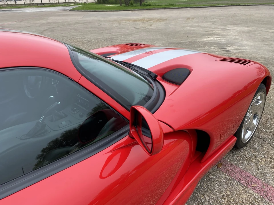 2000 Dodge Viper GTS 2nd Gen - Image 22 of 31