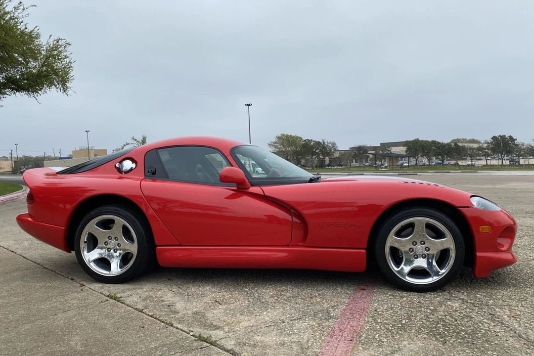 2000 Dodge Viper GTS 2nd Gen - Image 10 of 31