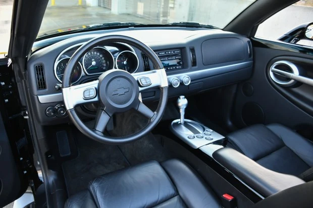 2004 Chevrolet SSR - Image 5 of 7
