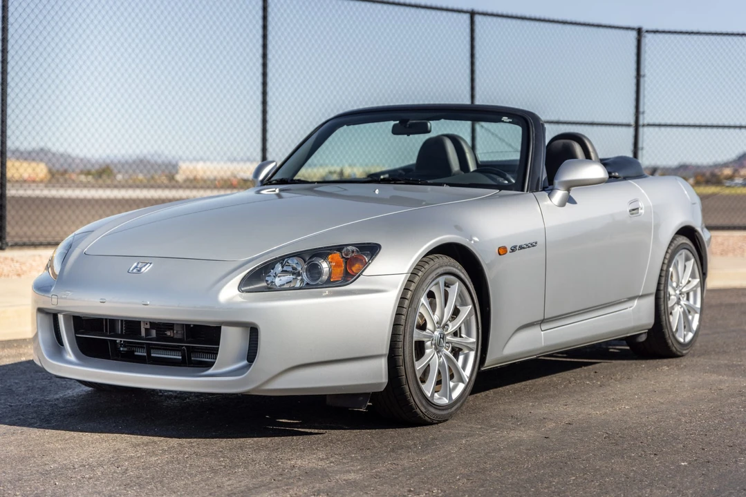 2006 Honda AP2 S2000 - Image 2 of 31