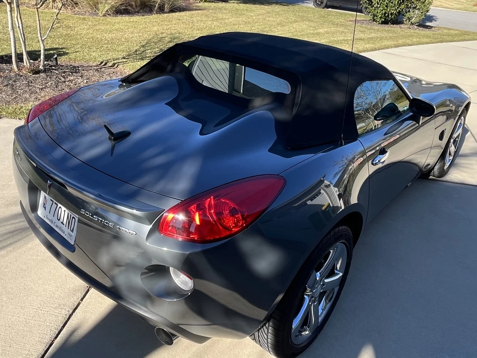 2008 Pontiac Solstice GXP - Image 9 of 31