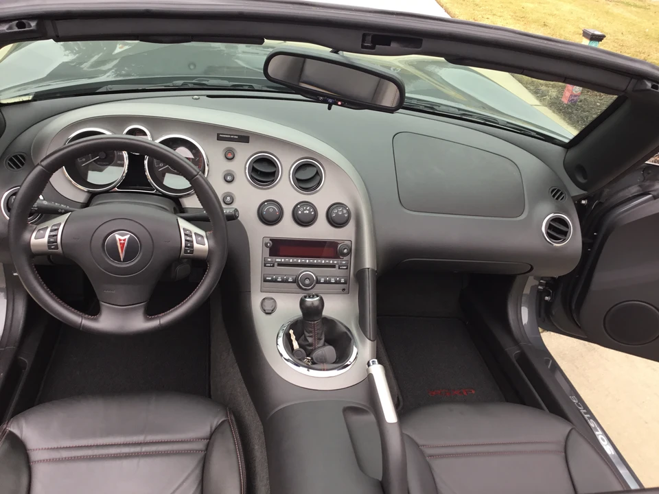 2008 Pontiac Solstice GXP - Image 24 of 31