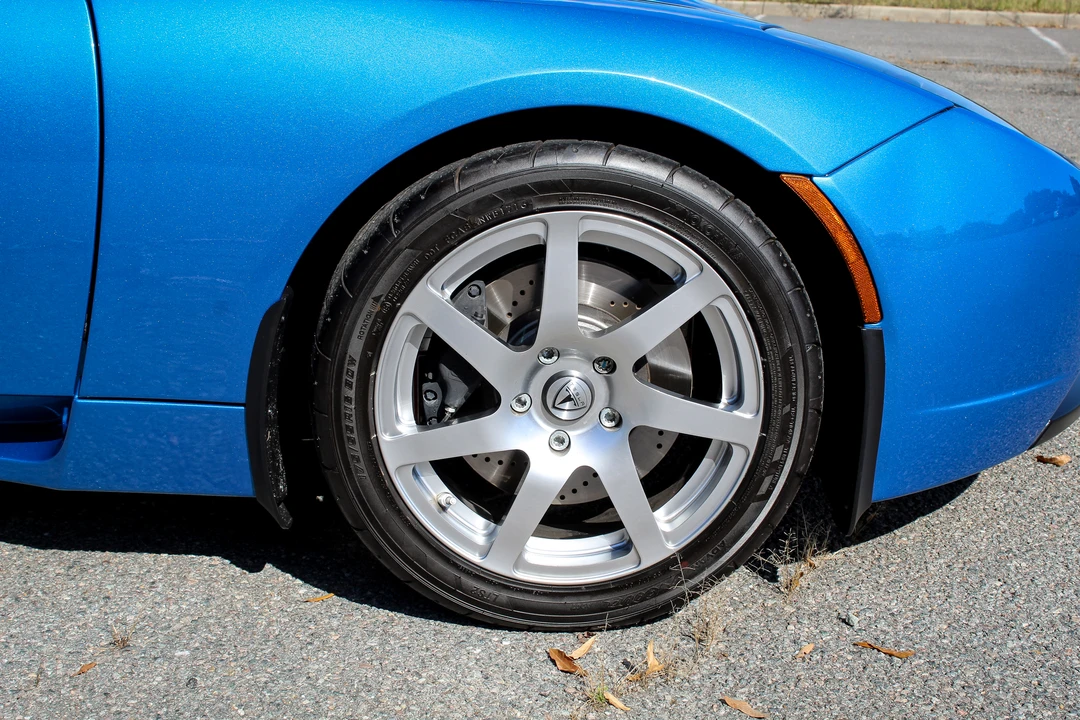 2008 Tesla Roadster - Image 29 of 31