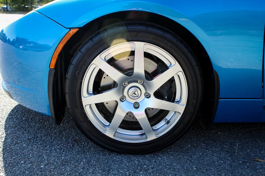 2008 Tesla Roadster - Image 26 of 31