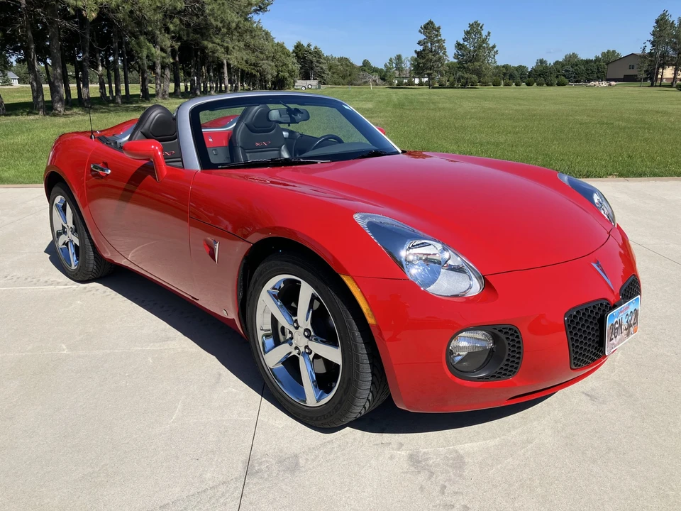 2009 Pontiac Solstice GXP - Image 3 of 31