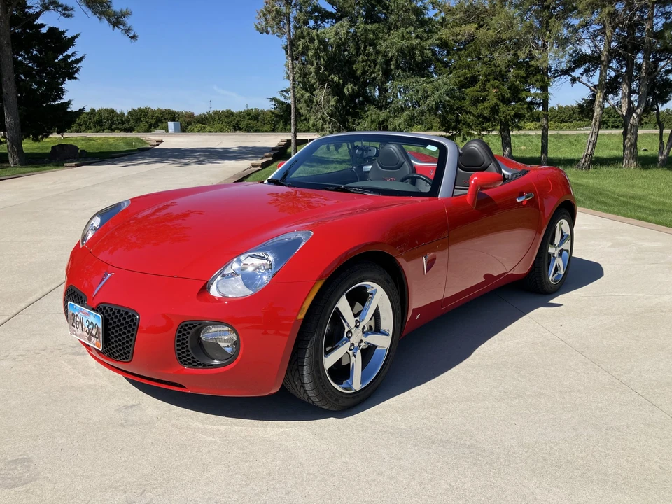 2009 Pontiac Solstice GXP - Image 10 of 31